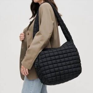 Women’s Puffer Bag~Urban Fit By Urban Expressions~~Black~~♥️